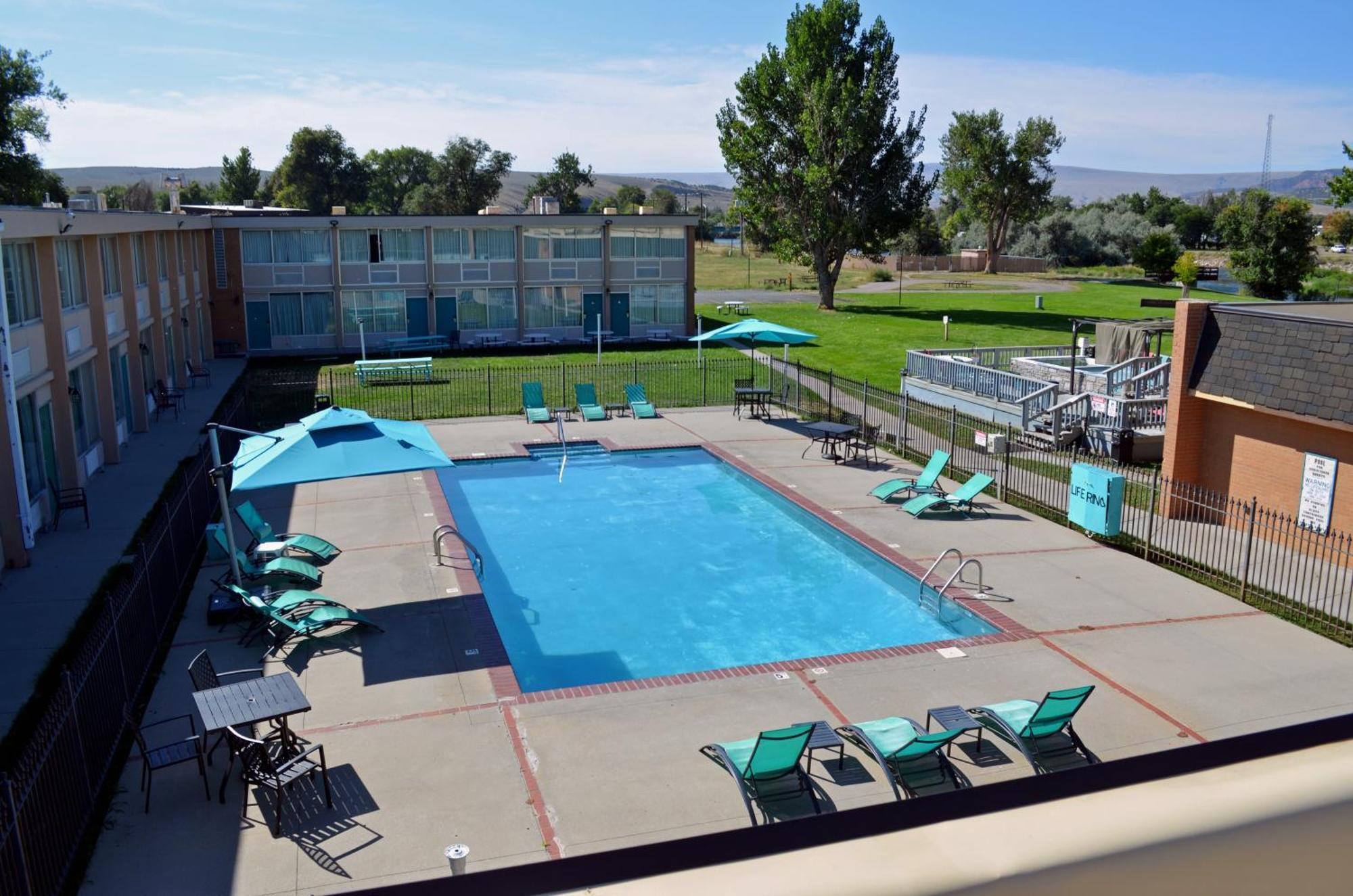 Hot Springs & Hotel