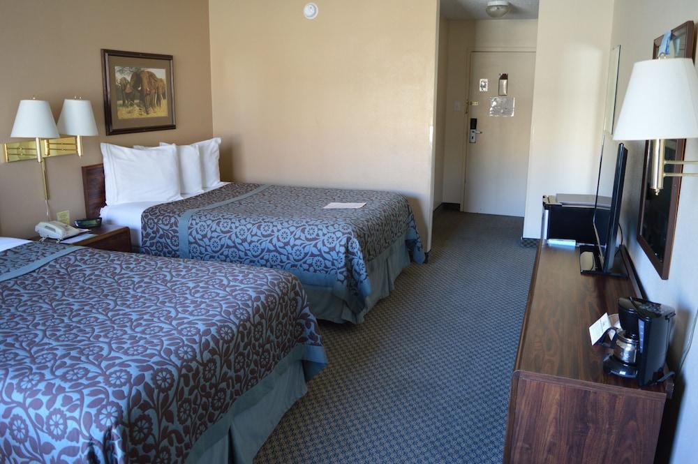 Hot Springs & Hotel 3*